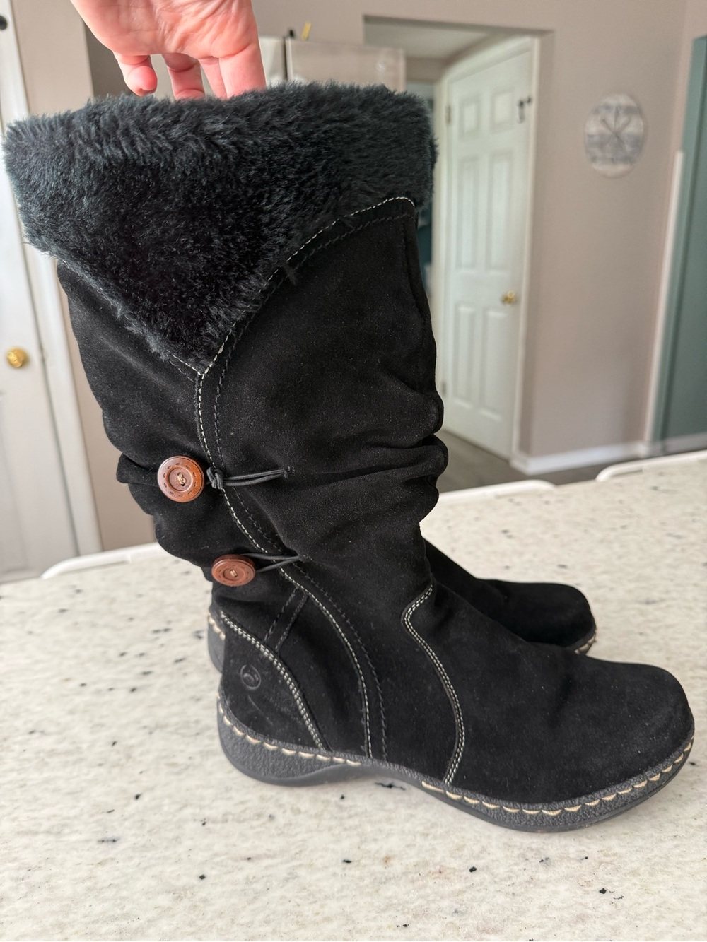 Bear Trap “Esha” Fleece-Lined Women's Boots